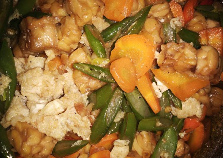 Resep Tumis buncis,wortel dengan tempe dan telur saos tiram, Enak