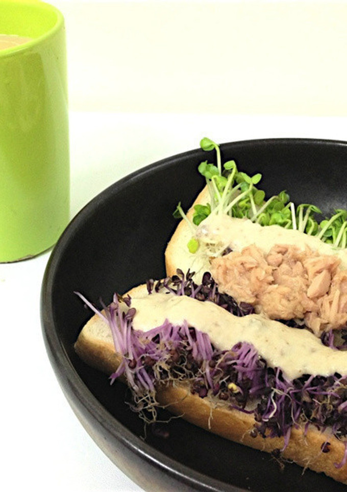 [綠藤芽食譜] 芽菜鮪魚沙拉土司 的食譜成品照片