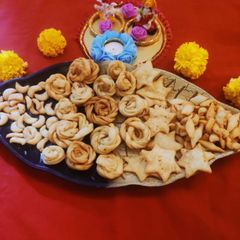 A picture of Diwali Namkeen.