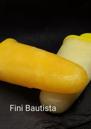 Una foto de Polos de hielo de limón y naranja