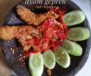 Ini Caranya Sambal Ayam Geprek Mantul Banget Ini Caranya Sambal Ayam Geprek Mantul Banget