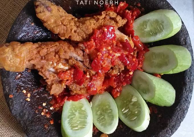 Resep Sambal Ayam Geprek Oleh Tati Noerh Cookpad