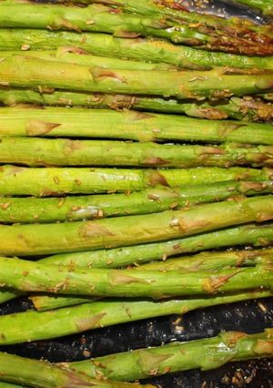 A picture of Lemon Rosemary Asparagus.