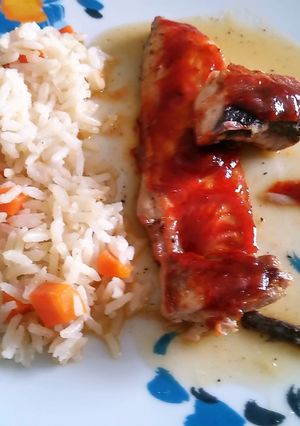 Una foto de Filete de pescado en salsa de tamarindo y guarnición de arroz basmati