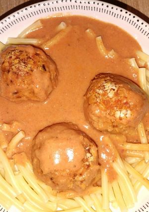 Une photo de Boulettes de Poulet Chorizo et Sauce Paprika