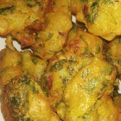 A picture of Palak pakode.