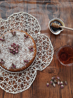 عکسی از دستور کیک رژیمی شیره انگور🍇