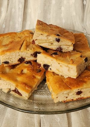 Una foto de 🍎Torta haragana de manzanas y pasas con harina de almendras🍎 #Singluten 🍎Sin azúcar agregada 🍎