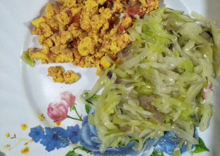 Fried cabbage with eggs Recipe by Winnie Wahome Cookpad