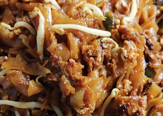 Easy Fried Kuey Teow / Flat Noodles