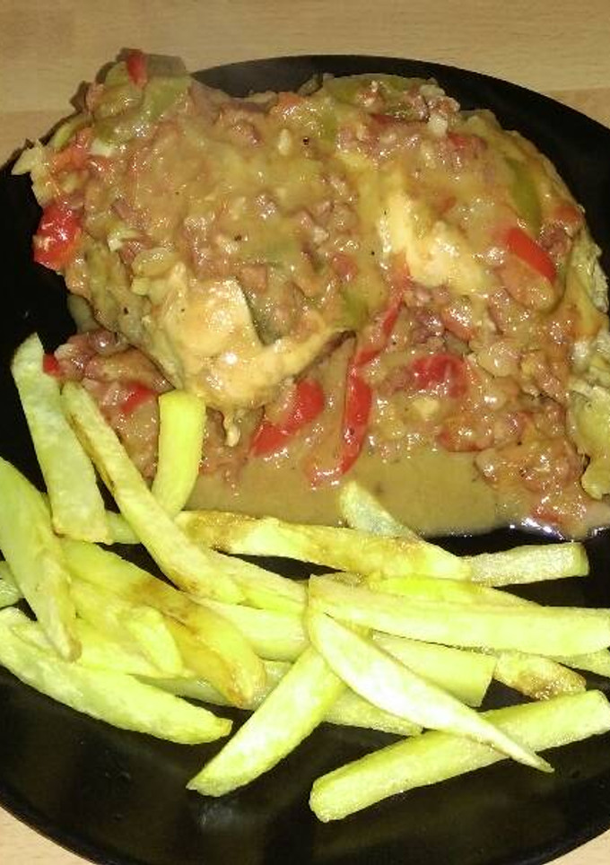 Una foto de Pollo al chilindrón