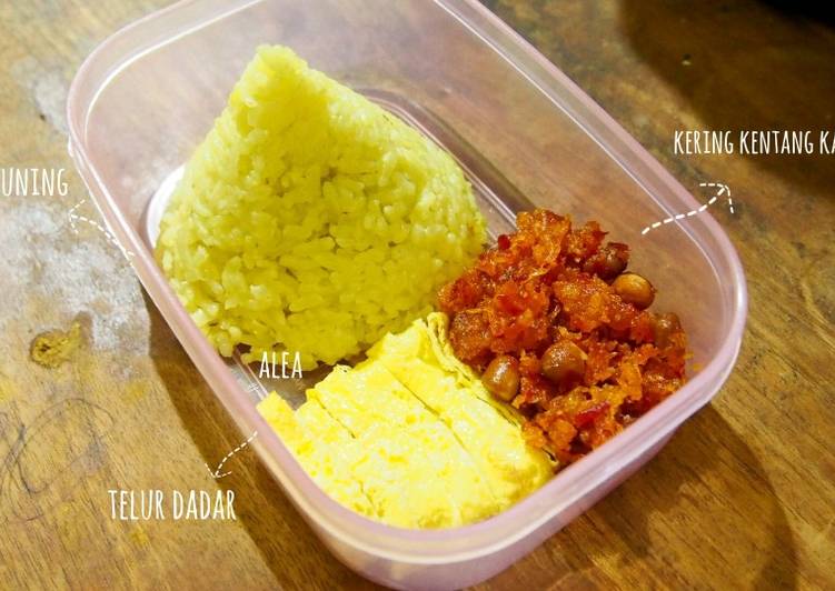 Nasi kuning ricecooker super simple