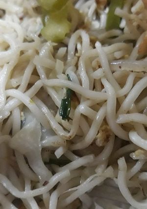 A picture of Tossed noodle.