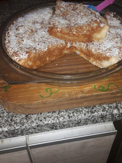Una foto de Tarta de coco y dulce de leche #díamundialdeldulcedeleche