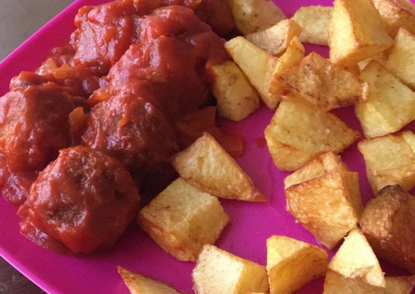 Albóndigas con tomate