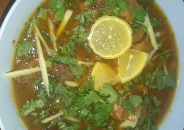 Recipe of Perfect Mazaydar Beef trotters  OR Beef paye