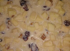 Una foto de Ensalada de manzana, nuez y arándanos