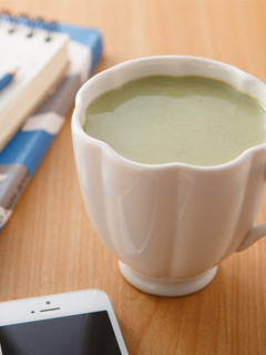 【家樂福廚房】綠茶粉優酪乳 的食譜成品照片