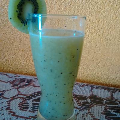 Agua de kiwi refrescante Receta de chef dayver - Cookpad