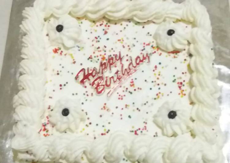 Resep: saat makan malamBrownis ulang tahun