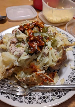 A picture of Baked jacket potatoes.