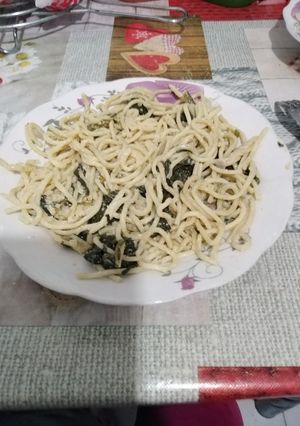 صورة لوصفة سباغيتي بالسلق والفطر