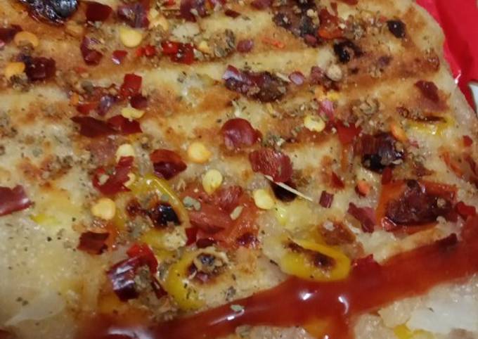 Grilled bread pizza