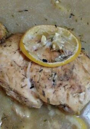 A picture of Lemon rosemary and garlic chicken.