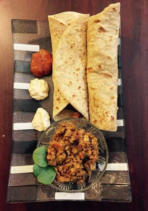 A picture of Soya Chaap Paratha Rolls.