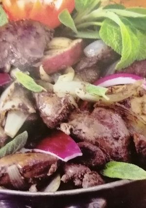 Almás csirkemáj recept fotója