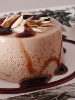 Una foto de Panna cotta de café