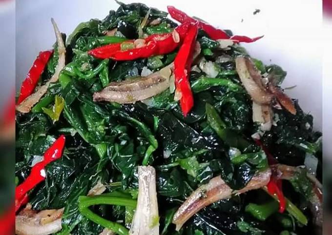 Resep Tumis daun singkong teri yang Menggugah Selera