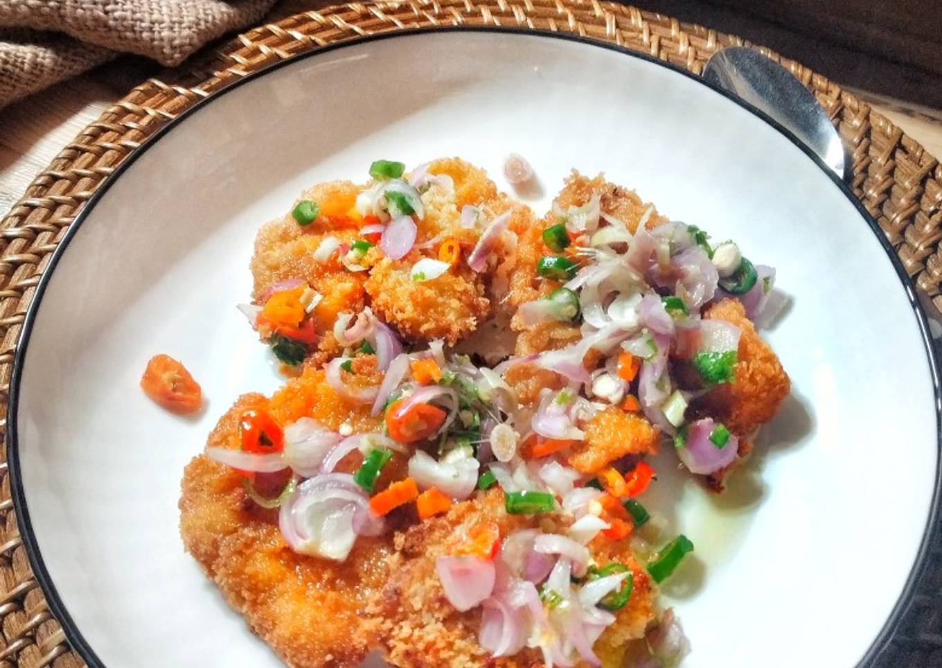 Ei Katsu Sambel Matah: