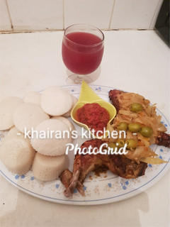 A picture of Steamed rice cake and grilled chicken.