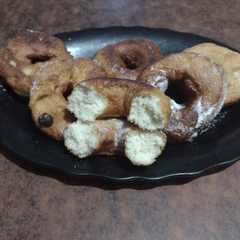 Una foto de Donas con harina para pizza y leudante