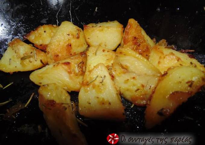 κύρια φωτογραφία συνταγής Πατάτες φούρνου διαφορετικές