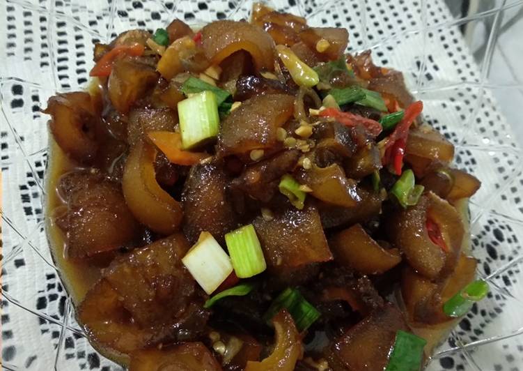 How to Make Perfect Kikil Masak Kecap ala Warteg