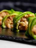 Falso nigiri de salmón y aguacate