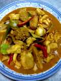 ผัดเผ็ดไข่ปลาหมึกลูกกล้วยดิบ