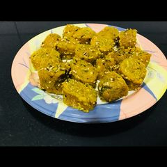 A picture of Methi muthiya.