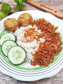 Foto resep Nasi Uduk+Rebon Pedas+Perkedel Kentang