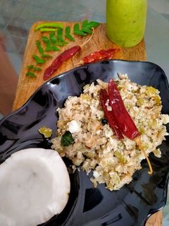 દૂધીનું થોરન(Dudhi Thoran Recipe In Gujarati) રેસીપી મુખ્ય ફોટો