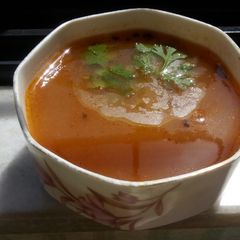 A picture of Drumsticks soup.