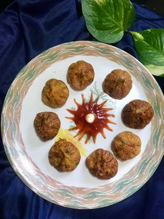 બ્રેડ અપ્પમ (Bread Appam Recipe In Gujarati) રેસીપી મુખ્ય ફોટો