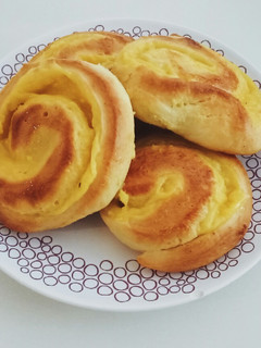 Hình của món Bánh mì cuộn pudding.