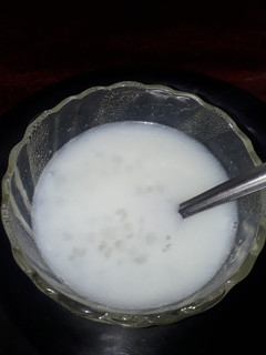 साबुदाणा खीर (sabudana kheer recipe in marathi) रेसिपी चे मुख्य फोटो