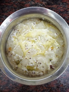 வெள்ளை பூசணிக்காய் தயிர் பச்சடி (Vellai poosanikkaai thayir pachadi recipe in tamil) செய்முறை முக்கிய புகைப்படம்