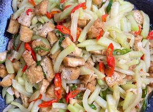 Foto resep Tumis Labu Siam dan Tahu Kuning