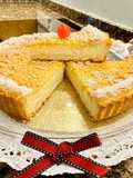Pastel con crema pastelera de queso y mermelada