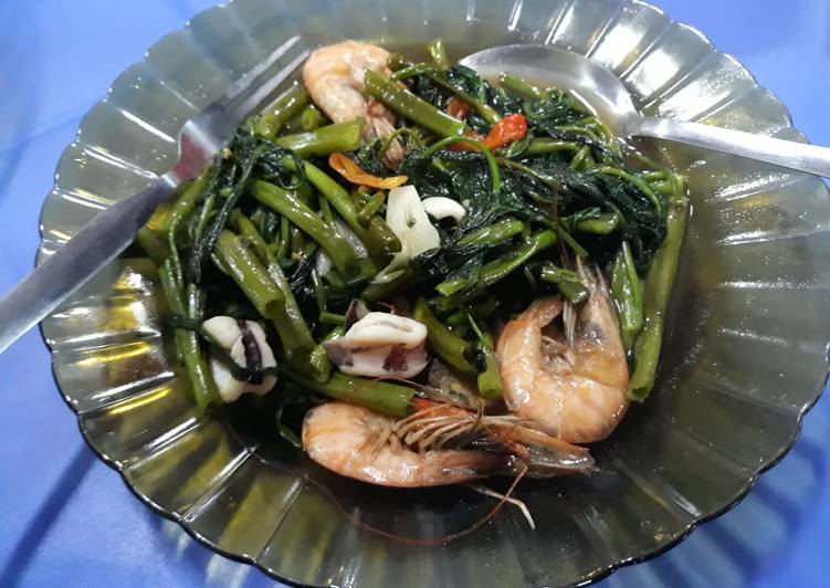 Siap Saji Tumis kangkung sea food Enak Bergizi